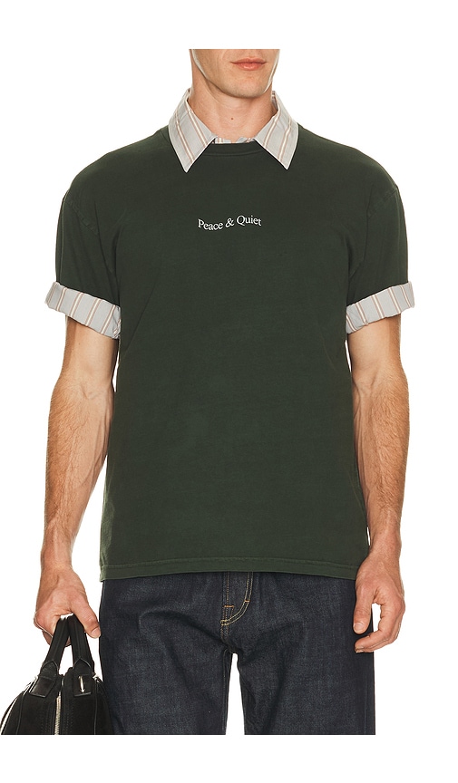 Museum of Peace and Quiet Wordmark T-Shirt en Green. Taille S. Also en XS, M, L, XL/1X.