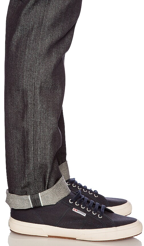 super skinny guy left hand twill