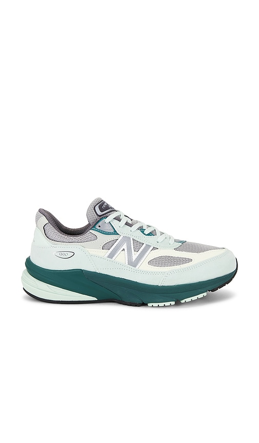 New Balance 990 Sneaker in Clay Ash, New Spruce, & Slate Grey