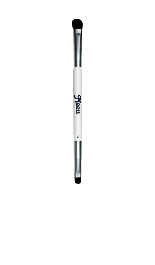 Duo Precision Eyeshadow Brush in Beauty: NA.