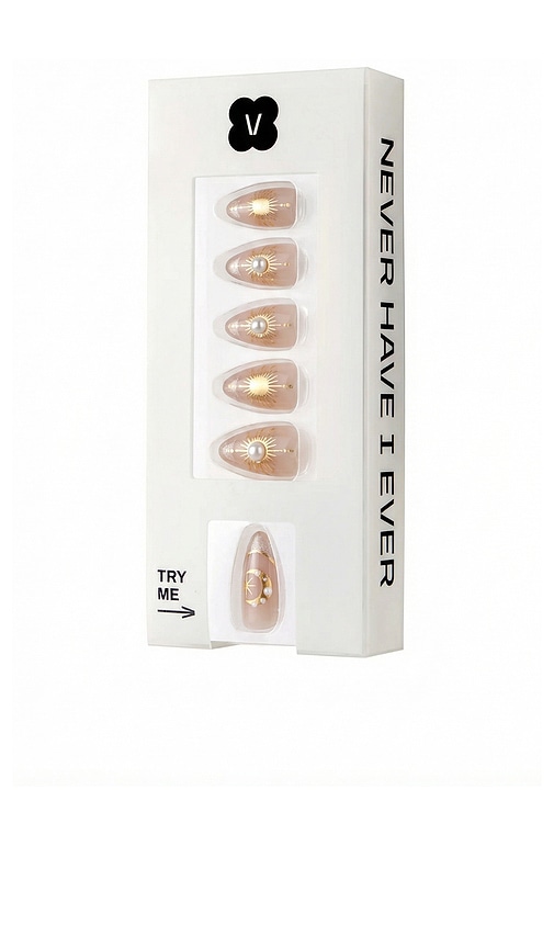Never Have I Ever Wandering Stars Press-On Nails in Beauty: NA.