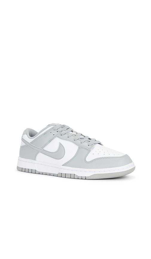 Nike Dunk Low Se Basketball Sneaker In White  Light Smoke Grey  & White