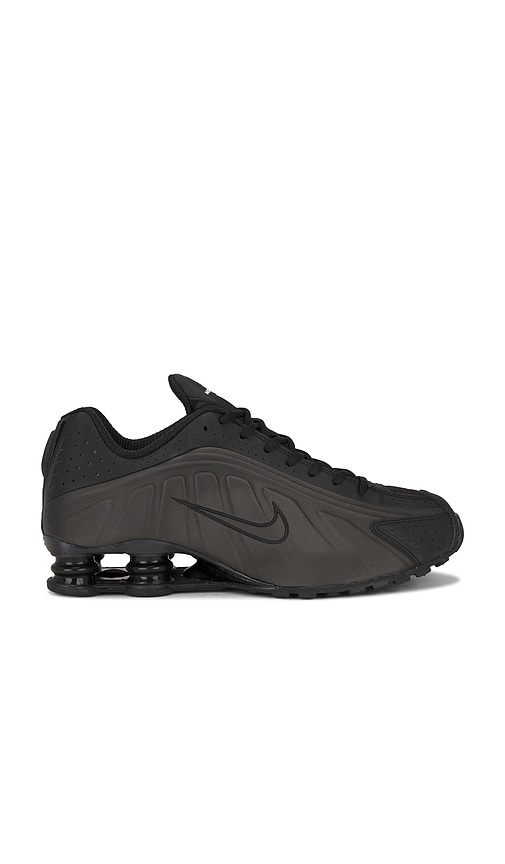 Nike Shox R4 in Black. - size 9.5 (also in 10, 11, 11.5, 12, 13, 7, 7.5, 8, 8.5, 9)