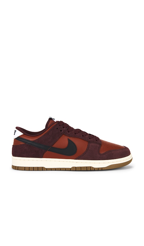 Dunk Low Retro Se in Brown. - size 9.5 (also in 10, 10.5, 11, 11.5, 12, 13, 14, 7, 8, 8.5, 9)