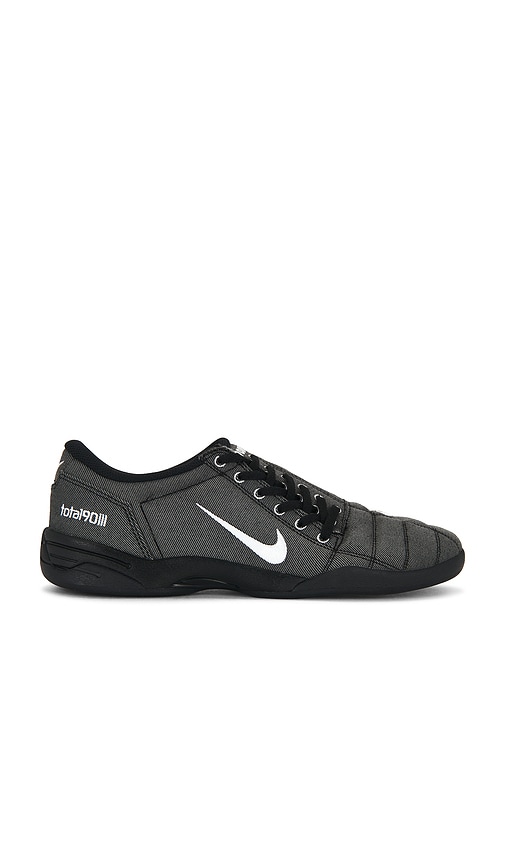 Nike TOTAL 90 スニーカー - Black & White | REVOLVE