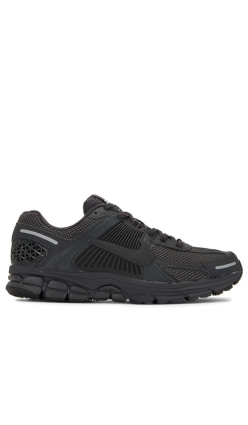 Nike Zoom Vomero 5 Sp Sneakers in Anthracite, Black, & Wolf Grey ...