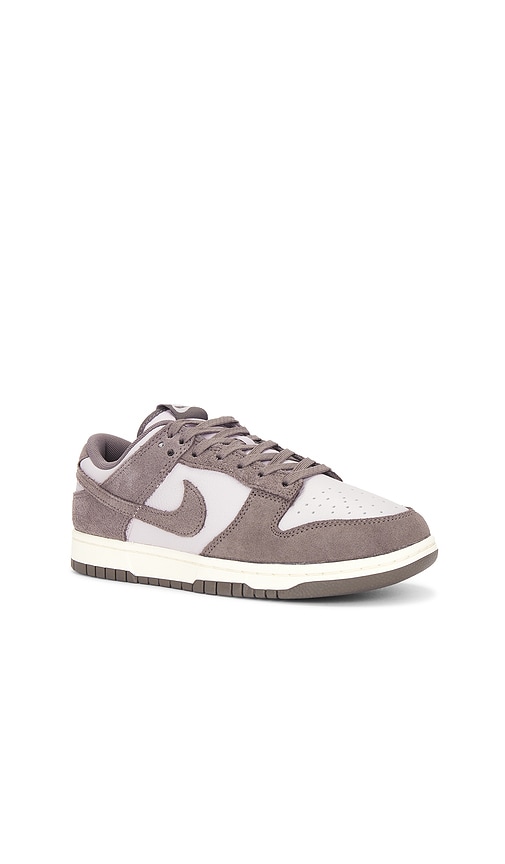 Nike Dunk Low Se Basketball Sneaker In Purple