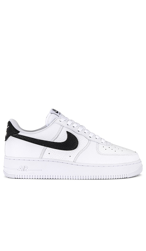 Nike Air Force 1 '07 Fresh in White.