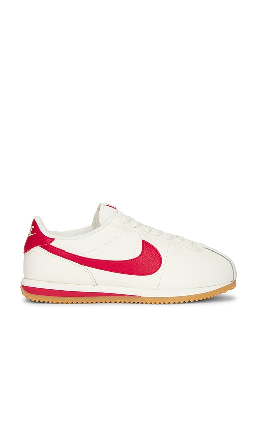 Nike Low Top Rubber Sole Sneakers In White