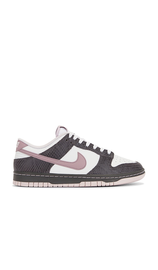Dunk Low Se Sneakers in Grey,Brown. - size M13 (also in M10 / W11.5, M10.5 / W12, M11 / W12.5, M11.5 / W13, M12 / W13.5, M7 / W8.5, M8 / W9.5, M8