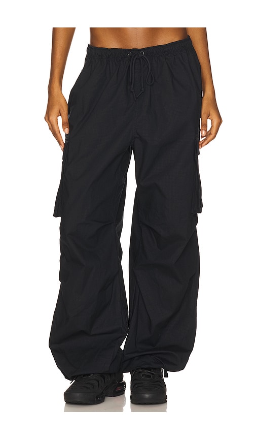 Cargo Pants in Black. - size XL (also in L, M, S)