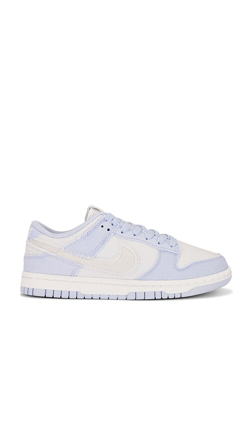 Dunk Low Sneaker