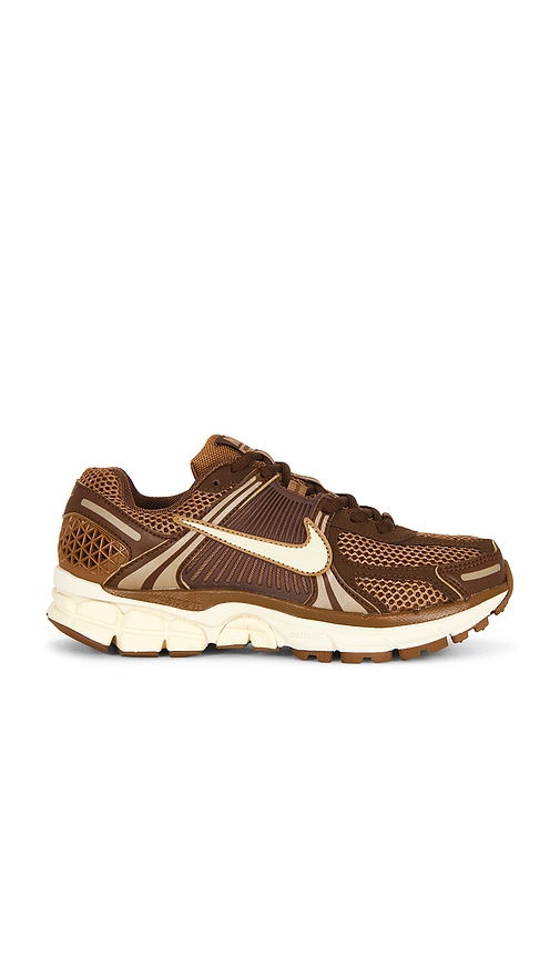 Nike Zoom Vomero 5 Sneaker in Brown. - size 6 (also in 10, 10.5, 11, 11.5, 12, 5, 5.5, 6.5, 7, 7.5, 8, 8.5, 9)