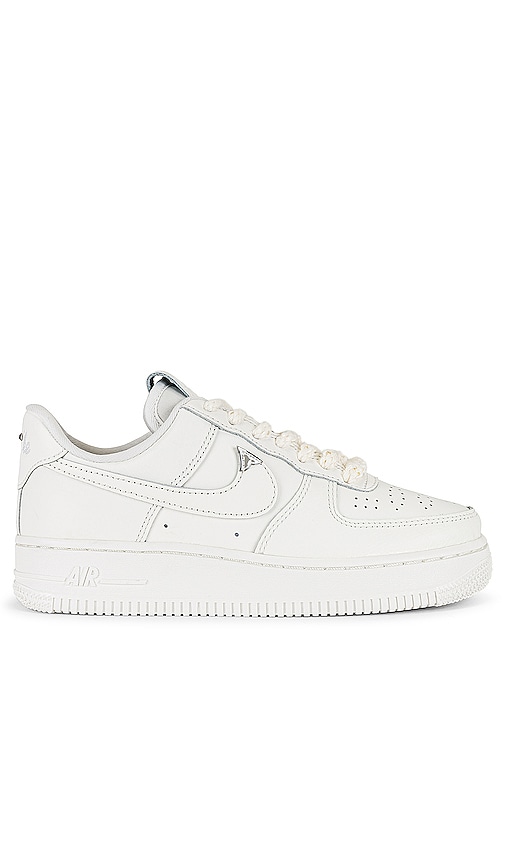 Nike Air Force 1 '07 LV8 Sneaker in White - Size 10
