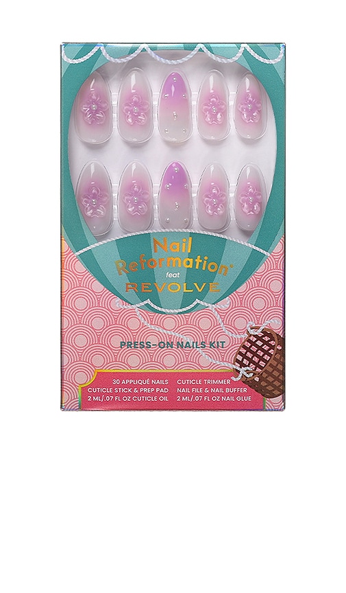 Nail Reformation x REVOLVE Dewy Lilac Press On Nails in Purple.