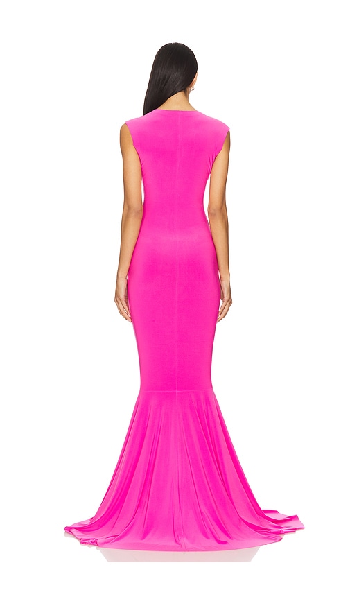  Norma Kamali X Revolve Sleeveless Deep V Neck Shirred Front Fishtail Gown En Pink. Taille L. Also En M, S, Xs. 