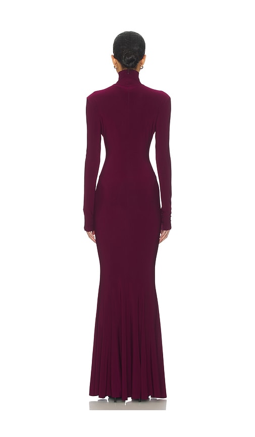  Norma Kamali Langärmliges Fischgrätabendkleid Mit Rollkragen In Burgundy. Größe Xxs. Also In Xs, S, M, L. 