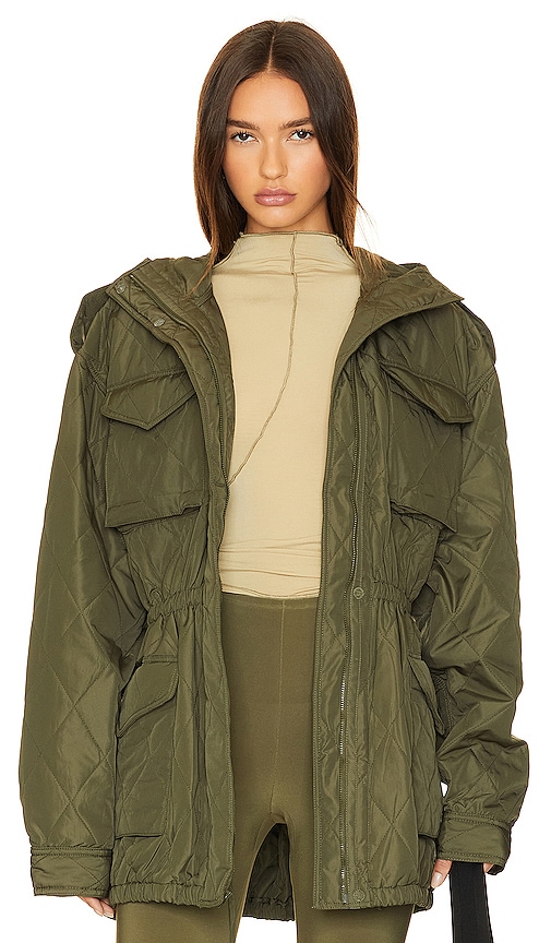 NORMA KAMALI QUILTED HOODED CARGO JACKET