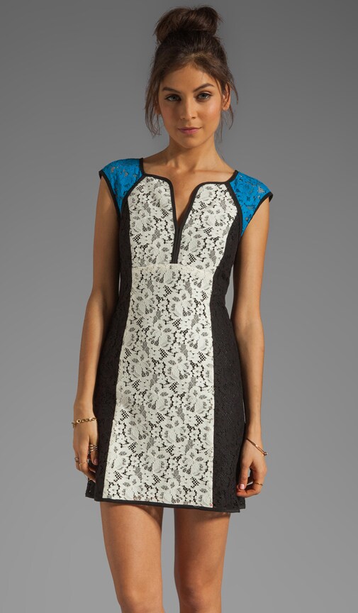 Spectacle Lace Magic Moment Dress