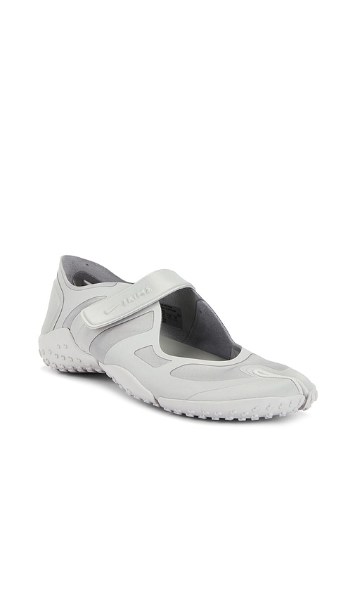 NikeSKIMS Rift Satin Sneaker in Metallic Silver. - size 10 (also in 5.5, 6.5, 7, 7.5, 8, 8.5, 9, 9.5)
