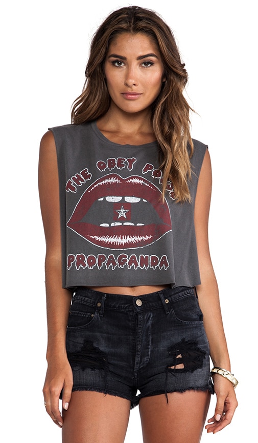 Propaganda Lips Tank