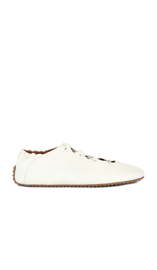Odissi Milly Scallop Flat | Thumbnail 3