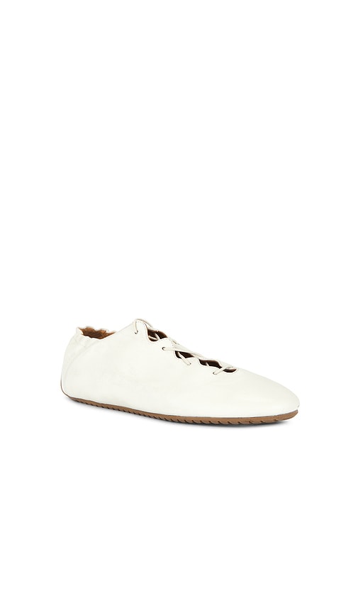 Odissi Milly Scallop Flat In White