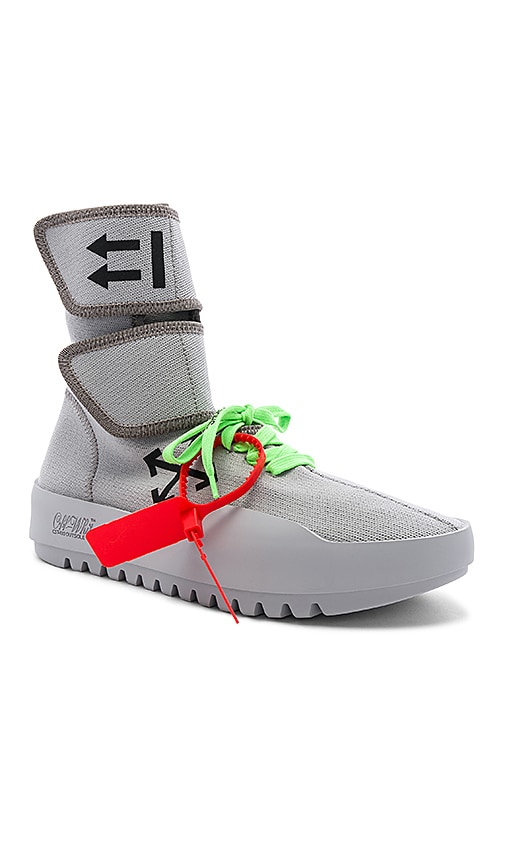 OFF-WHITE Moto Wrap Sneaker in Light 