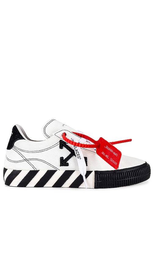 OFF-WHITE NEW スニーカー - White & Black | REVOLVE