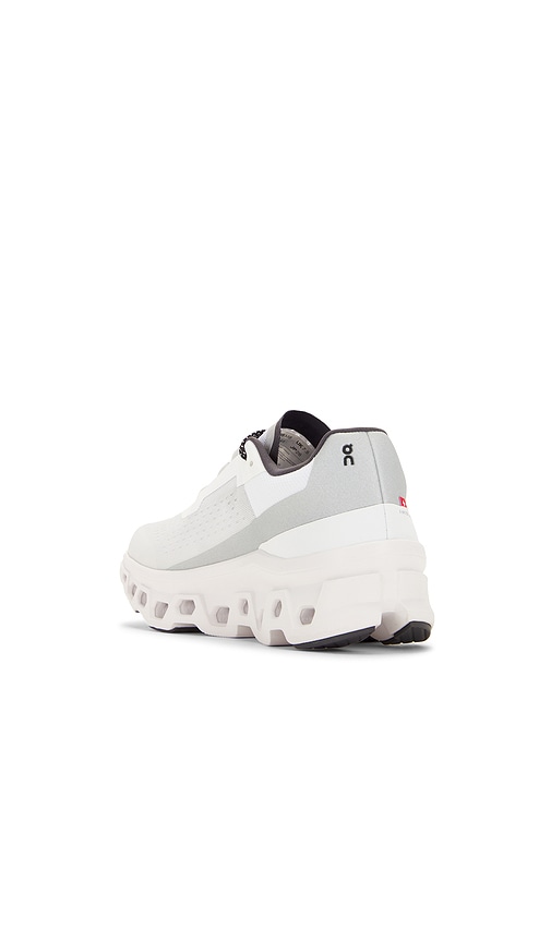  On Sneakers Cloudmonster In White. Größe 10.5. Also In 11, 11.5, 12, 12.5, 13. 
