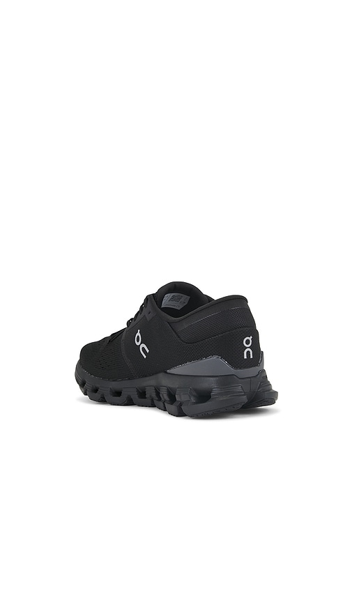  On Sneakers Cloud X 4 In Black. Größe 7.5. Also In 8, 8.5, 9, 9.5, 10, 10.5, 11, 11.5, 12, 12.5, 13. 
