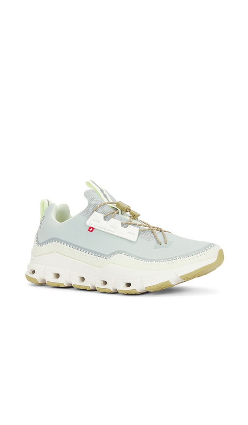 ON CLOUDAWAY SNEAKER 