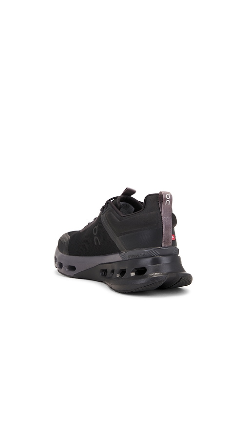  On Sneakers Cloudnova X In Black. Größe 7. Also In 7.5, 8, 8.5, 9, 9.5, 10, 10.5, 11, 11.5, 12, 12.5, 13. 