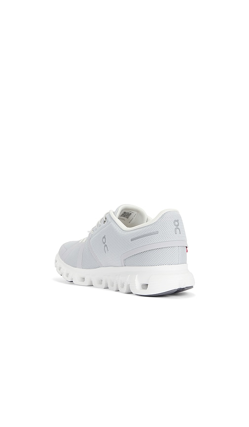  On Sneakers Cloud 6 In White. Größe 7.5. Also In 8, 8.5, 9, 9.5, 10, 10.5, 11, 11.5, 12, 13, 12.5, 7. 