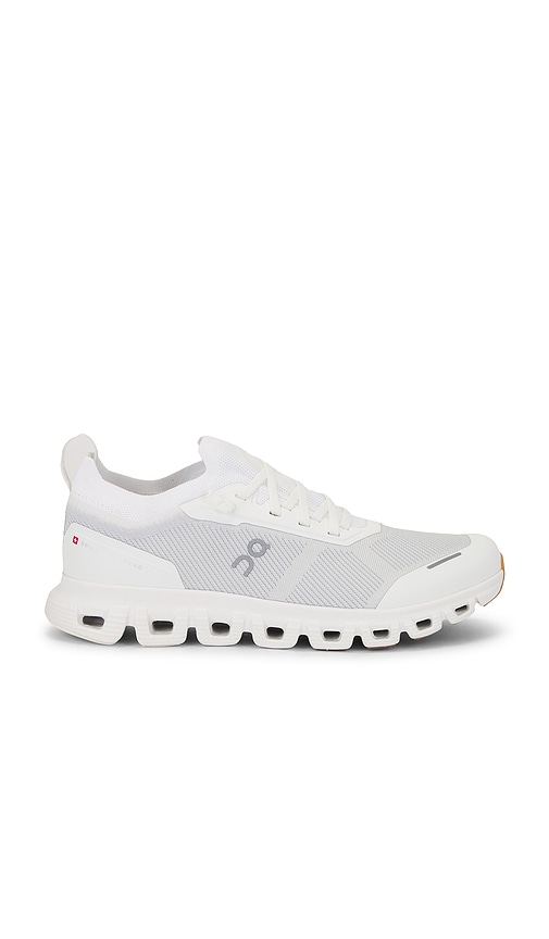 On Cloud 6 Versa Sneakers In White