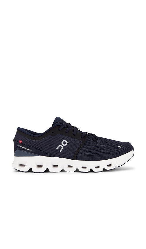 SNEAKERS CLOUD en . Taille 10. Also en 10.5, 11, 11.5, 12, 12.5, 13, 7, 7.5, 8, 8.5, 9, 9.5 - On - Modalova