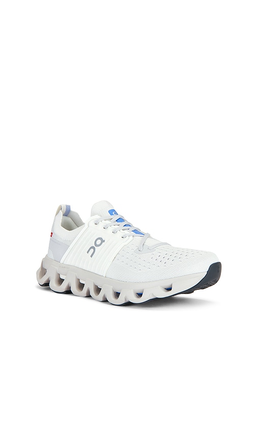On Cloudswift 4 In White