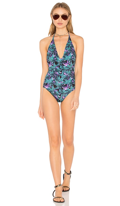 onia nina one piece