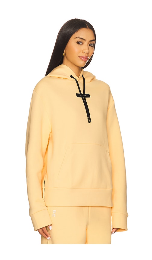 On Focus Tech Hoodie In Yellow
