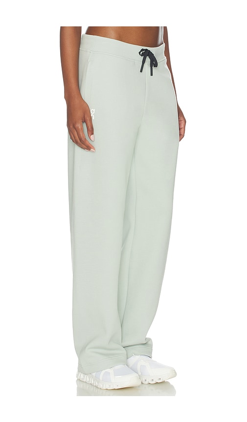 On Focus Tech Sweatpants In Green