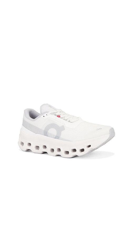  On Sneakers Cloudmonster 1 En White. Taille 10. Also En 10.5, 11, 5, 6, 6.5, 7, 7.5, 8, 8.5, 9, 9.5. 
