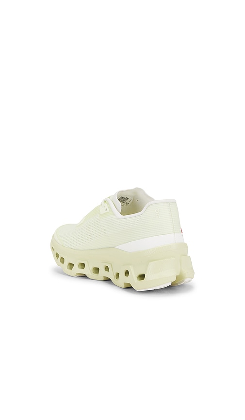  On Sneakers Cloudmonster Void En Green. Taille 10. Also En 10.5, 11, 5, 5.5, 6, 6.5, 7, 7.5, 8, 8.5, 9, 9.5. 