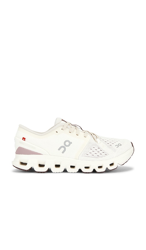 On Cloud X 4 W Sneaker