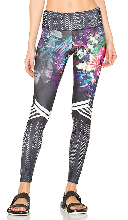 graphic leggings