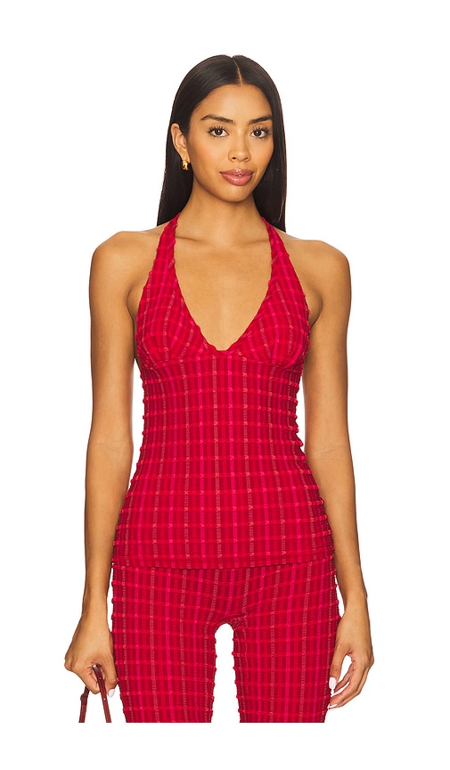 Peachy Den The Cindy Halter Top en Lipstick | REVOLVE