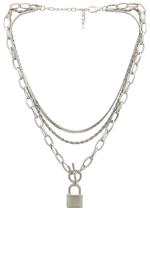 Petit Moments Stronger Necklace In Metallic Silver