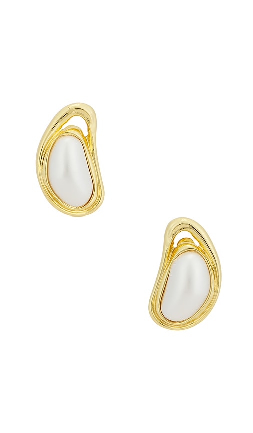 Valia Earrings in Metallic Gold.