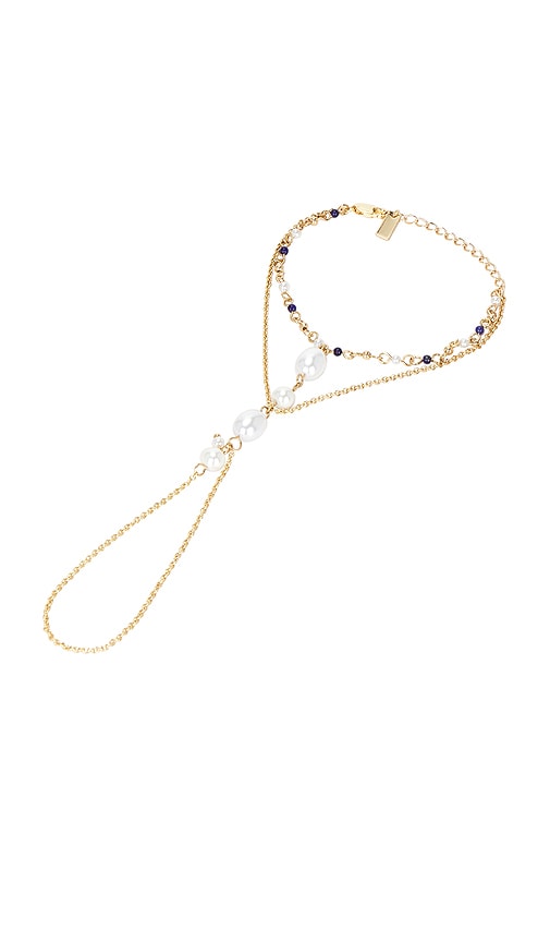 petit moments Dune Hand Chain in Gold