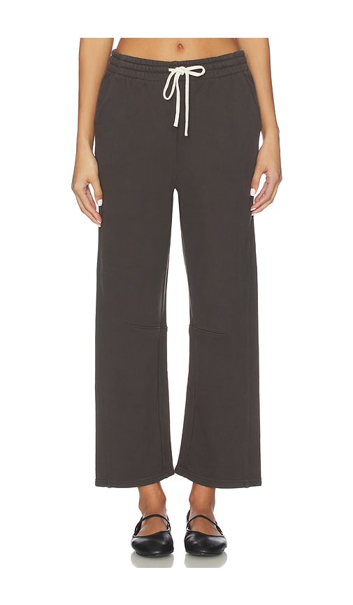 Perfectwhitetee Fallon Structured Fleece Barrel Pant In Black