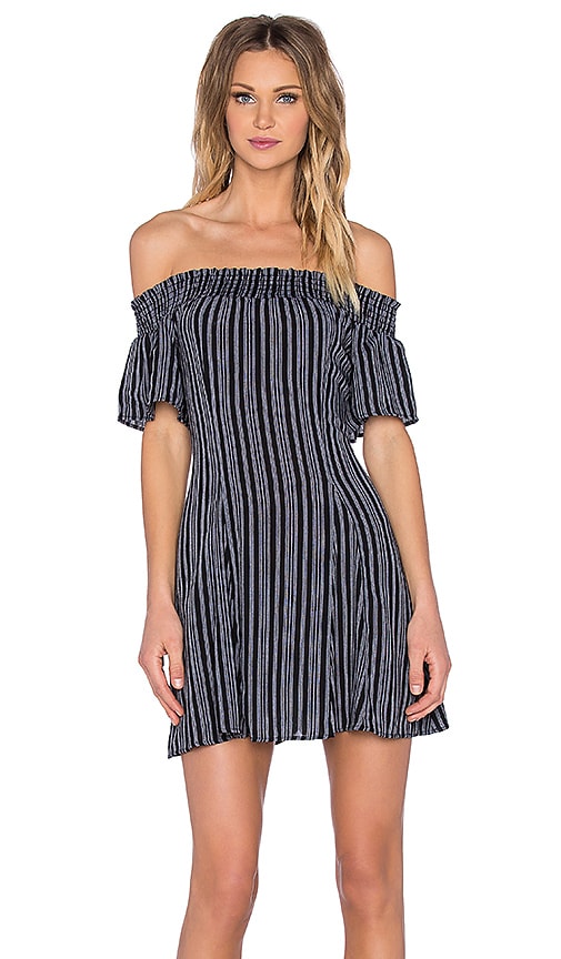 ROBE NADEAU